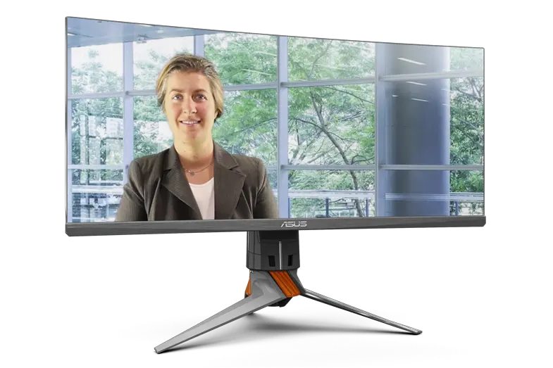 moniteur montrant la vidéo de présentation du centre de formation cybersécurité akaoma